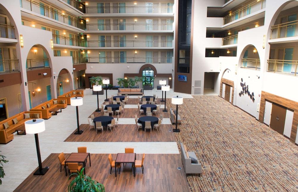 Embassy Suites by Hilton Seattle North Lynnwood - Lobby