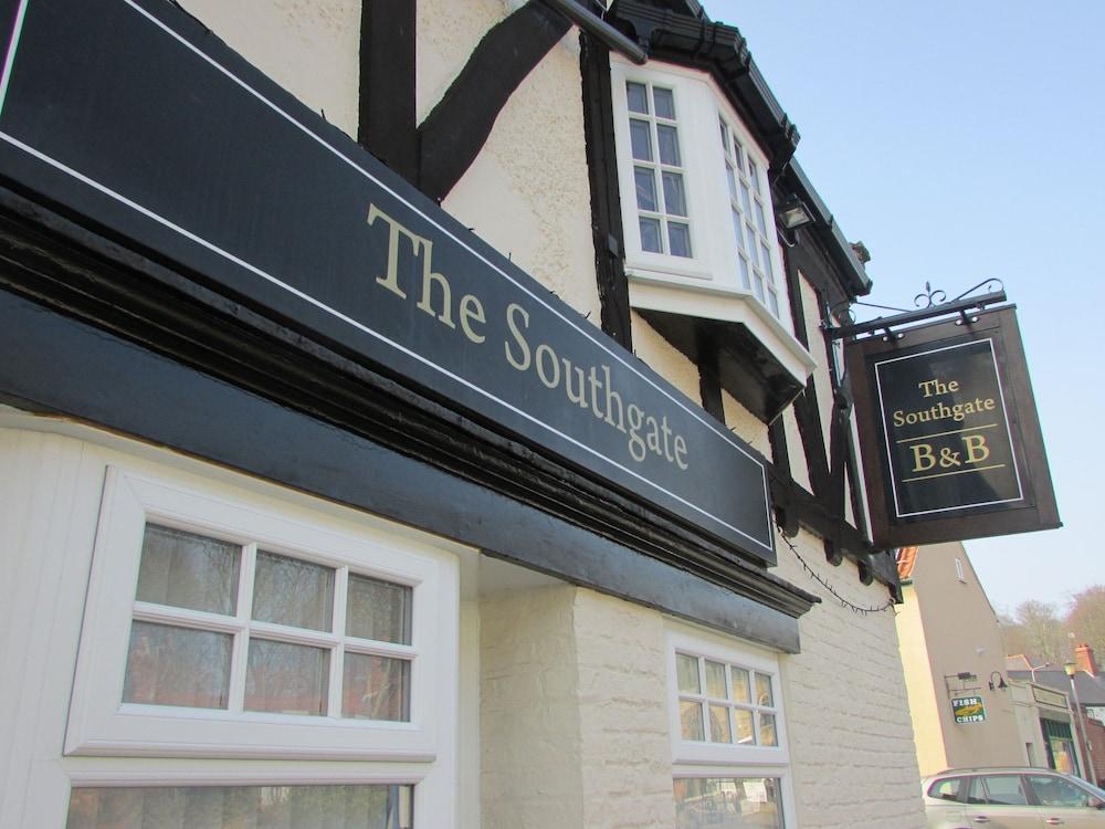 The Southgate Bed And Breakfast - Featured Image