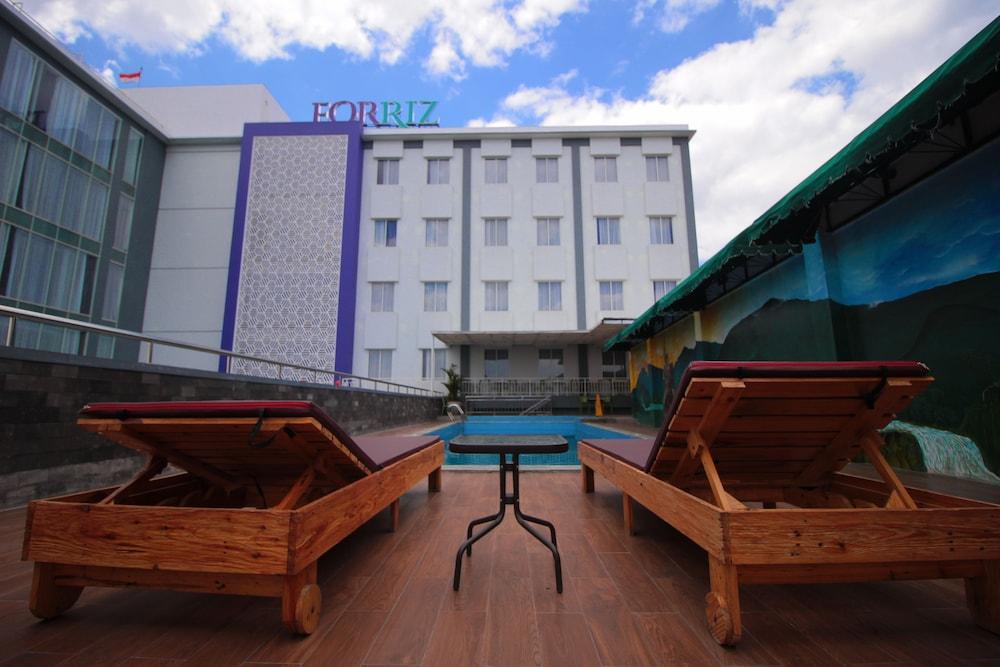Forriz Hotel - Featured Image