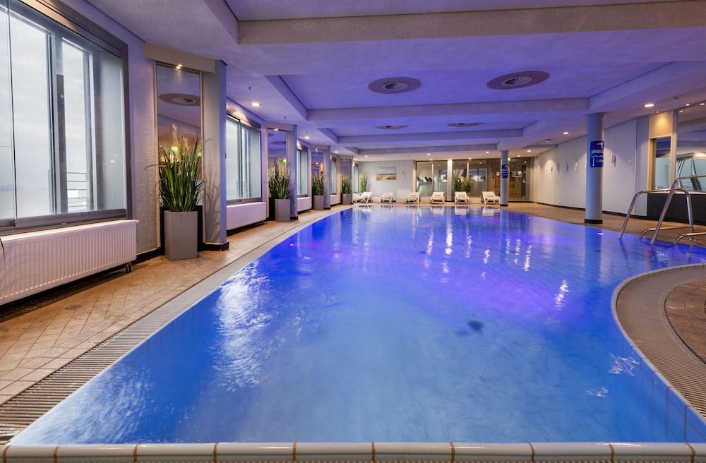 Maritim Hotel Frankfurt - Indoor Pool