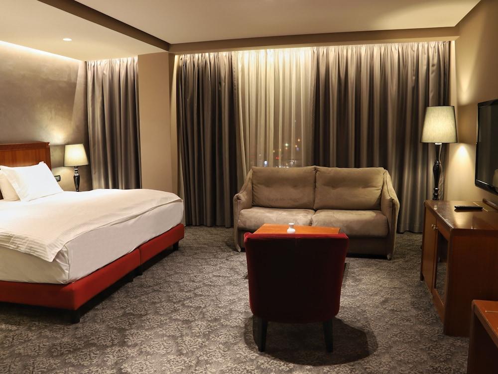 Mondial Hotel - Room