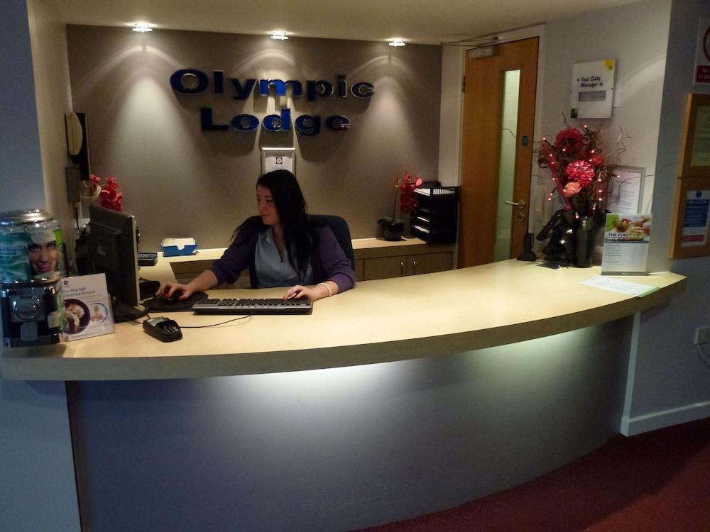 The Olympic Lodge - Lobby