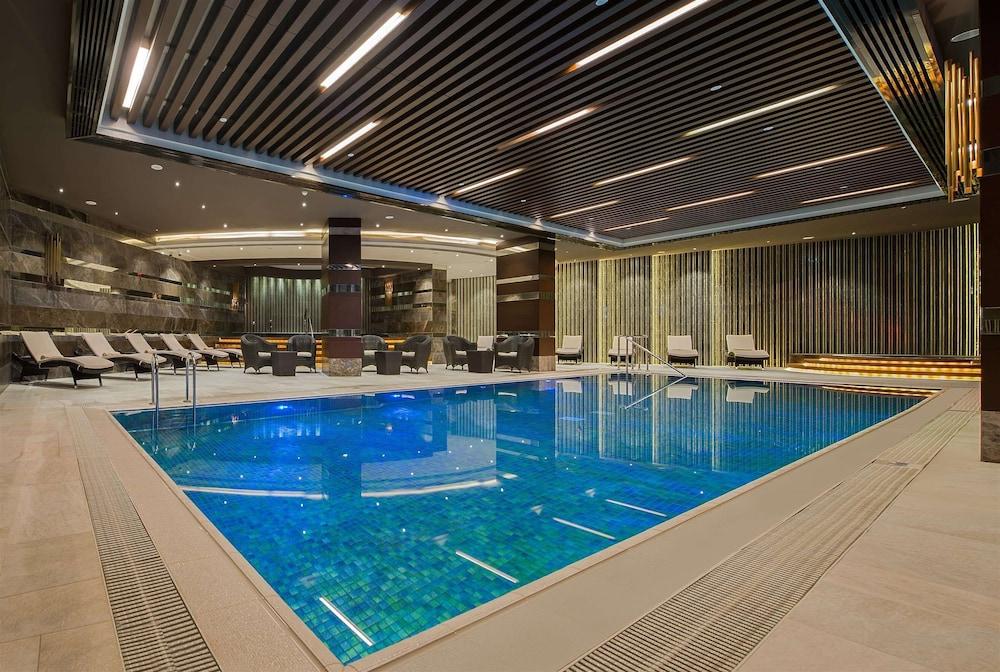 Hilton Istanbul Kozyatagi - Pool