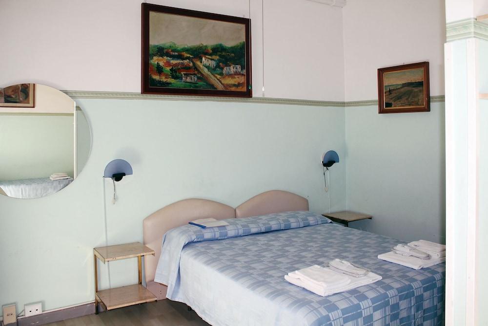 A Roma San Pietro Best Bed - Room