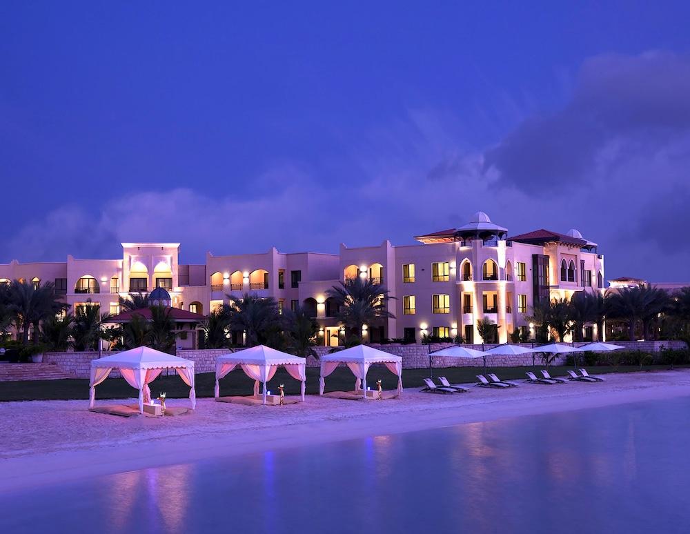 Shangri-La Hotel Apartments Qaryat Al Beri - Beach
