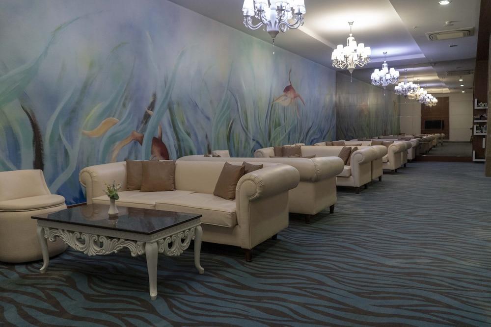 Adalya Ocean Hotel - All Inclusive - Lobby Sitting Area