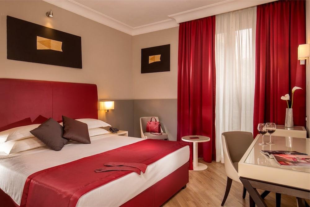 Hotel Ludovisi Palace - Featured Image