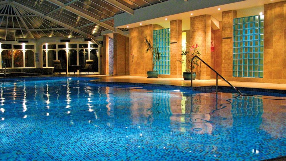 Metropole Hotel and Spa - Indoor Pool