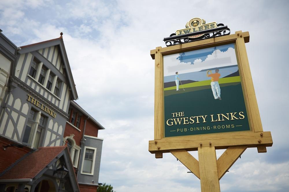 Gwesty Links Hotel - Exterior detail