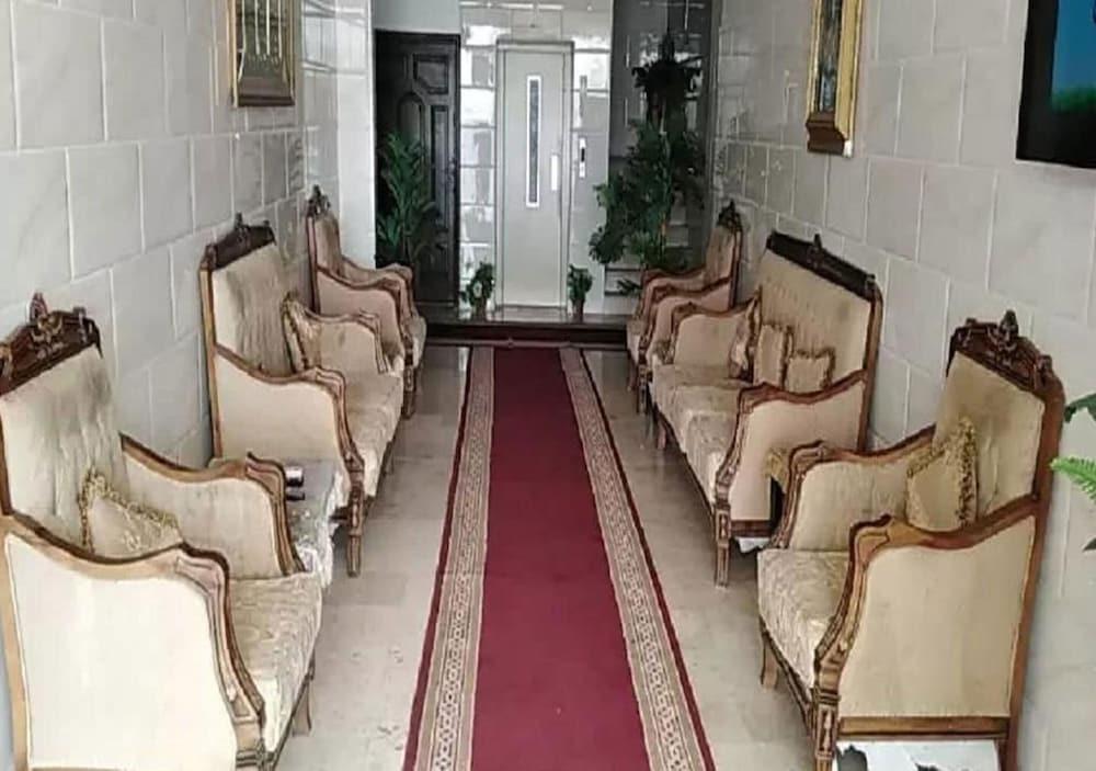 الحمدانية الراقي - Lobby Sitting Area