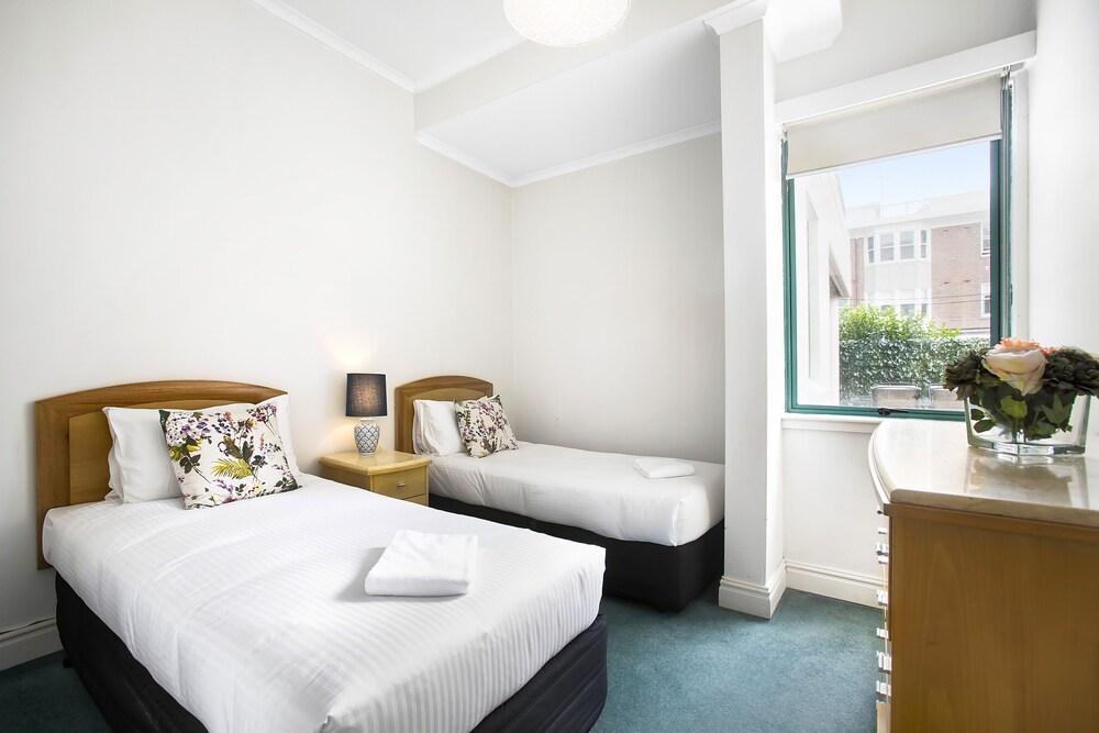 AEA The Coogee View Serviced Apartments - Room