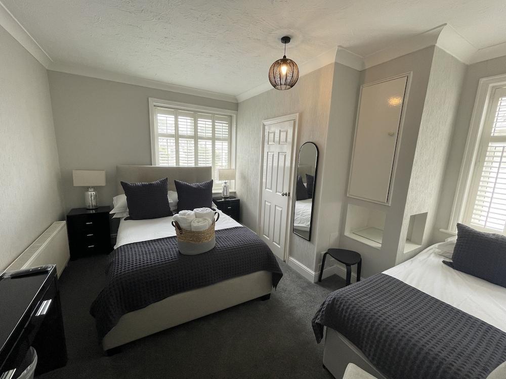 Grosvenor Lodge Guest House - Room