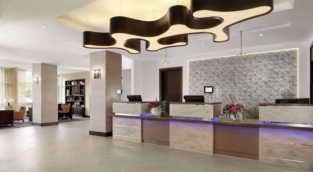 Doubletree by Hilton Hotel Woking - Reception