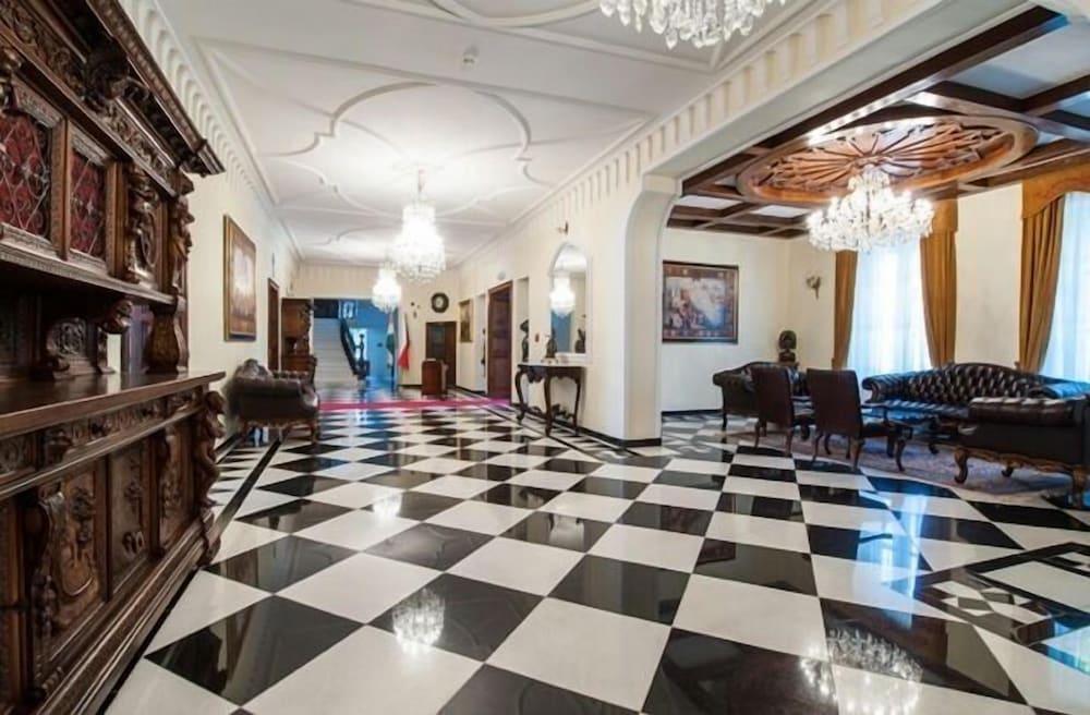 Palac Sulislaw Hotel & Spa - Lobby Sitting Area