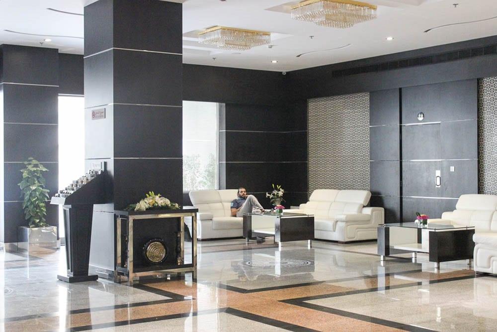 Royal Phoenicia Hotel - Interior Entrance