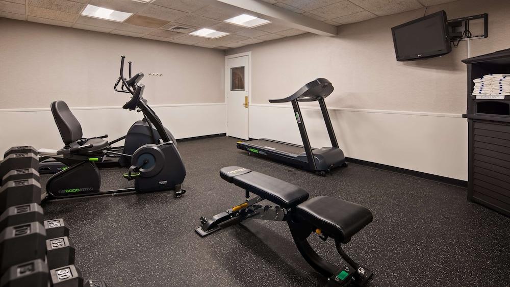 Best Western Woodhaven Inn - Fitness Facility