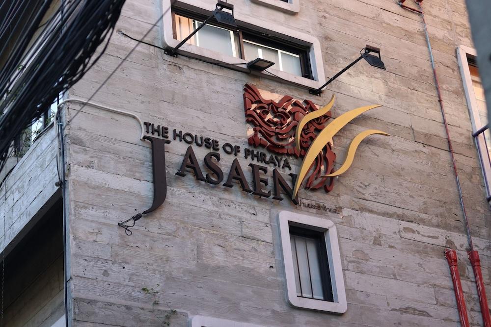 Jasaen Stylish Boutique Hotel - Featured Image
