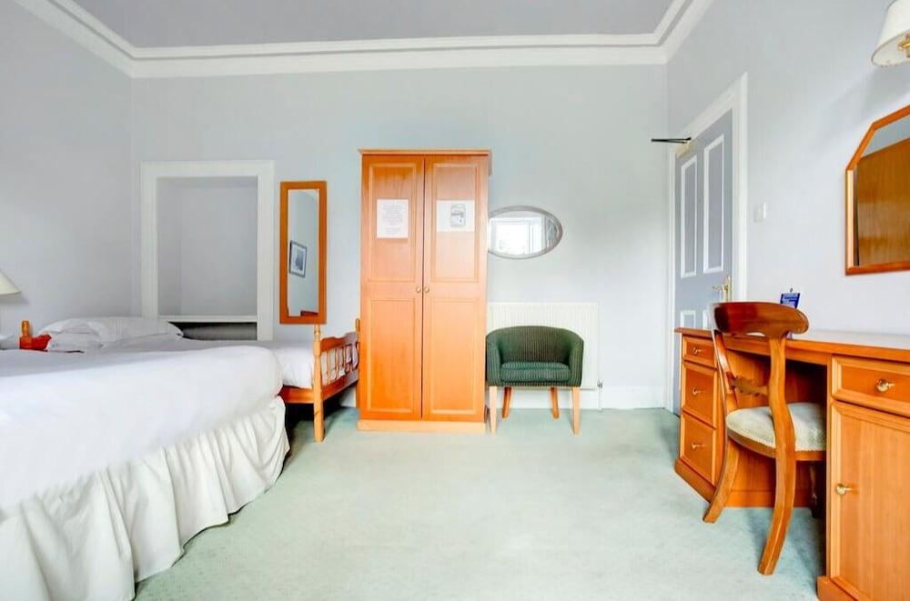 Kirkconnel Hall Hotel - Room