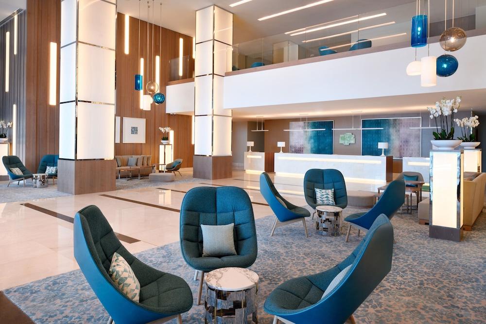 Holiday Inn & Suites Dubai Festival City, an IHG Hotel - Lobby