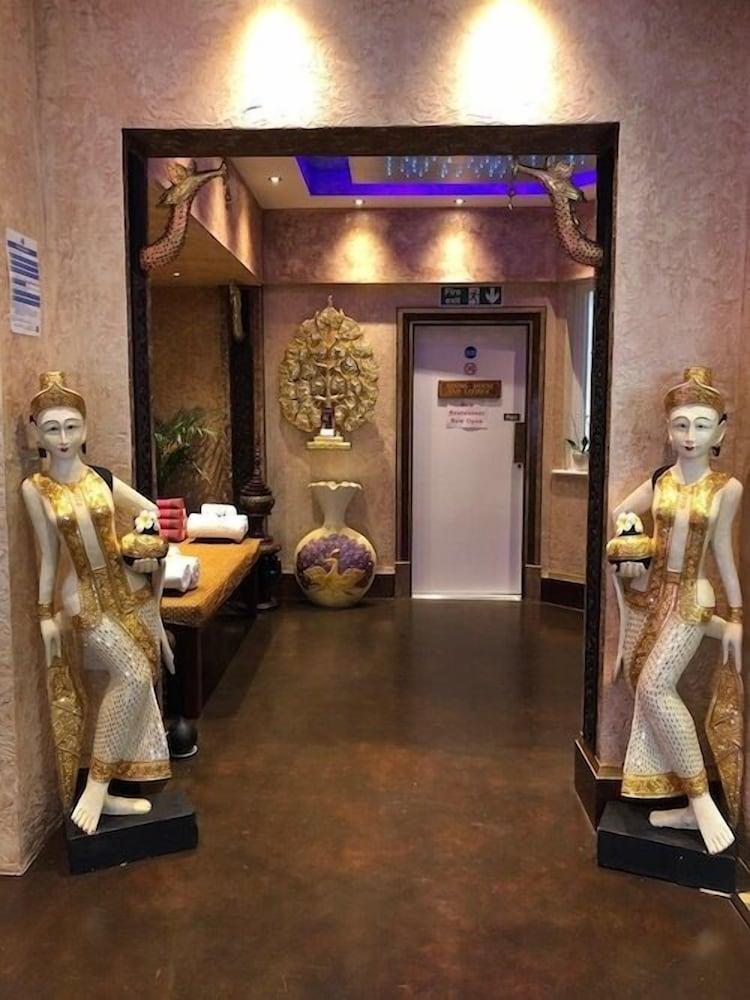 LG Thai Derm Spa & Guesthouse - Interior