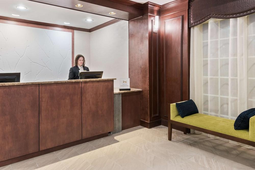 Homewood Suites by Hilton Holyoke-Springfield/North - Reception