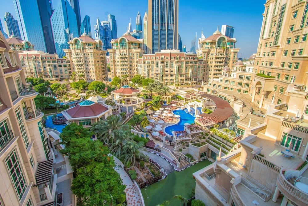 Swissotel Al Murooj Dubai - Aerial View
