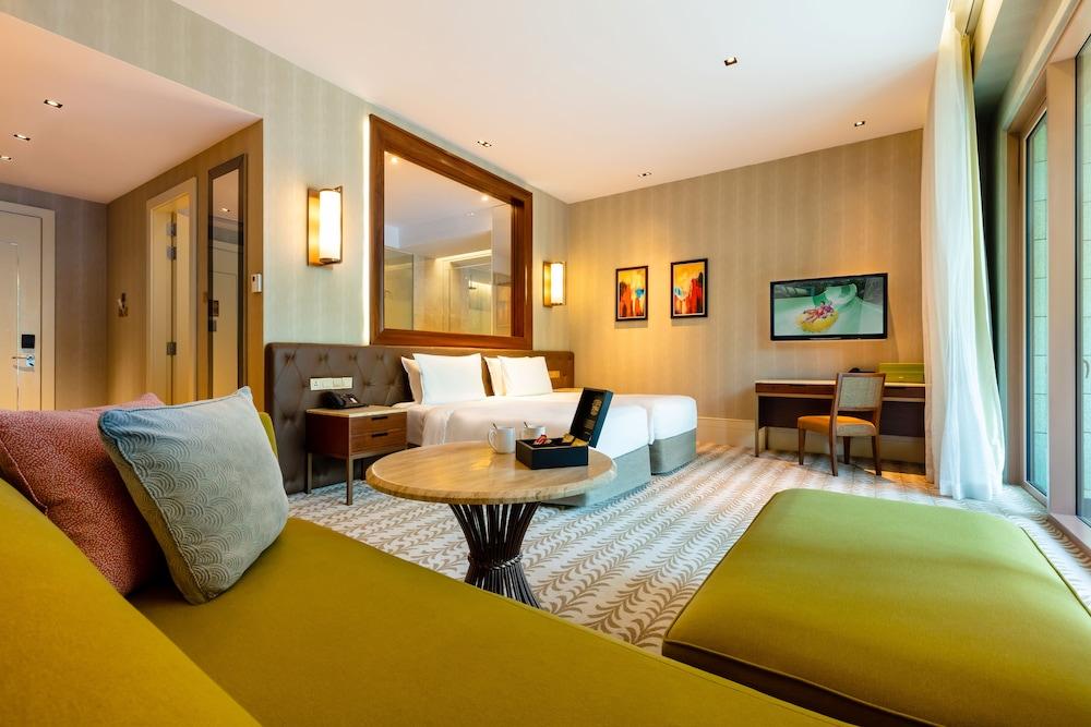 Resorts World Sentosa - Equarius Hotel - Room