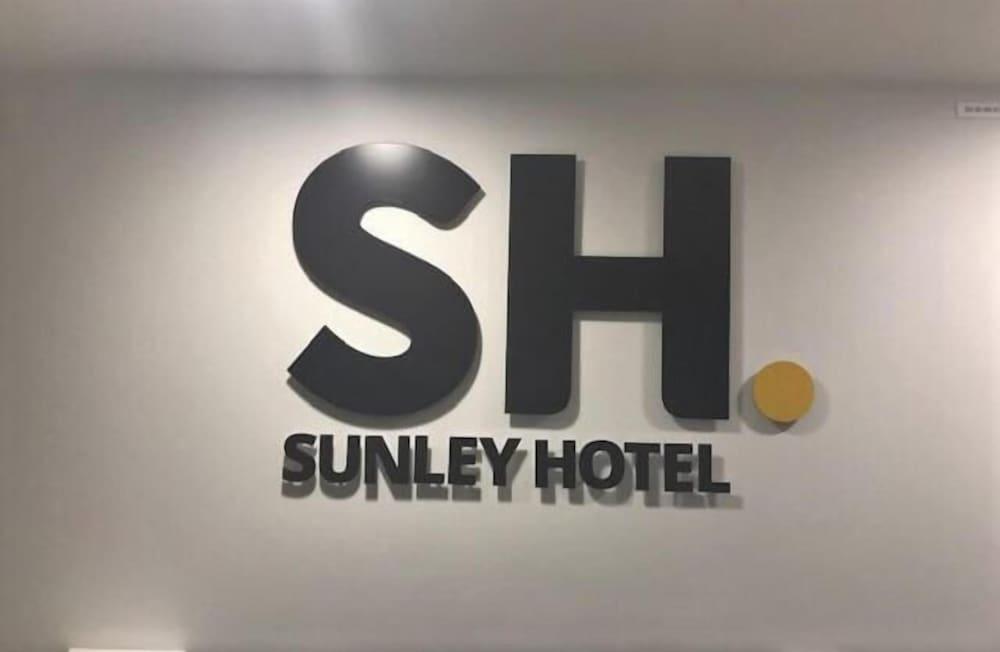 Sunley Hotel - Interior
