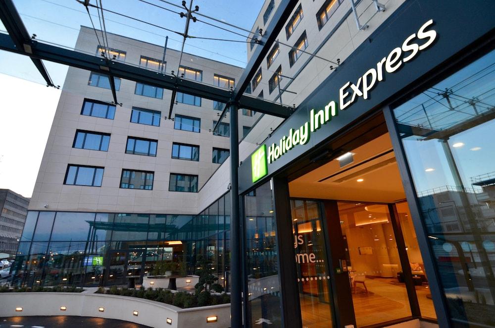 Holiday Inn Express Paris - CDG Airport, an IHG Hotel - Exterior