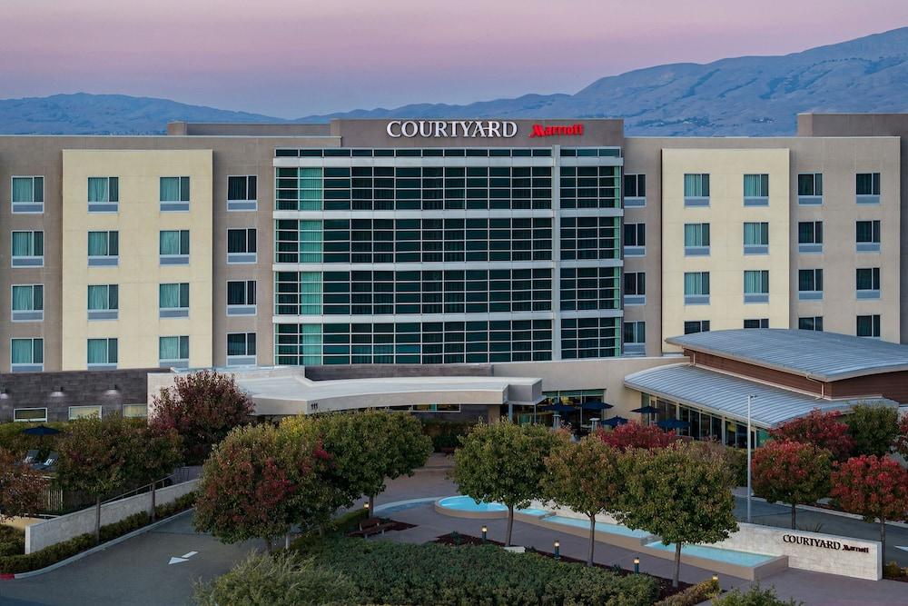 Courtyard by Marriott San Jose North/Silicon Valley - Featured Image