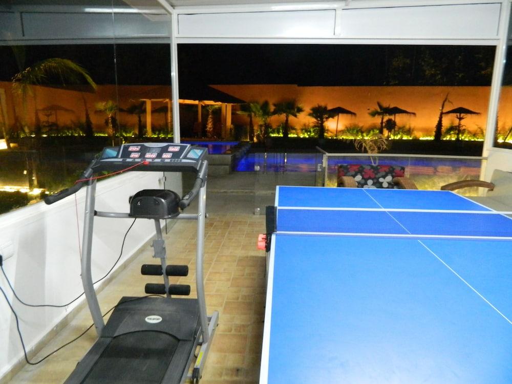 Villa Rabat Pool And Tennis - Sports Facility