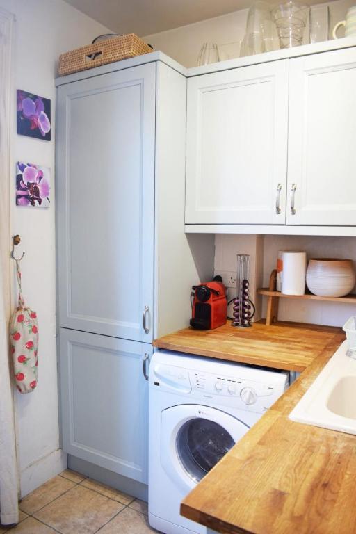 Fantastic 1 Bedroom Apartment Right by Clapham - Other