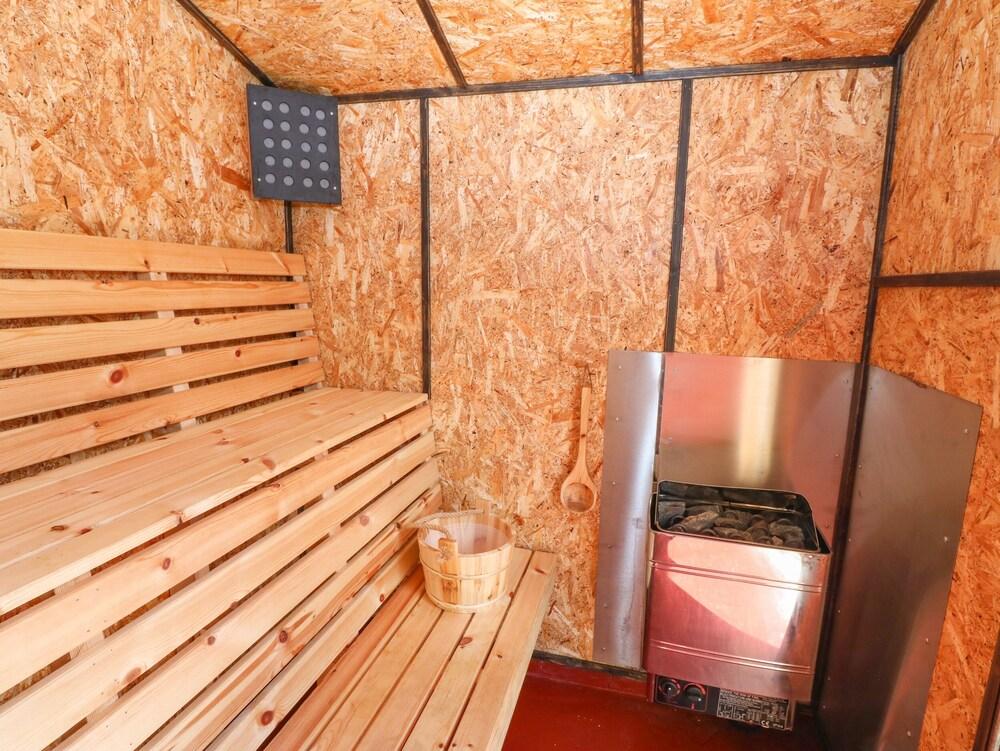 Lon Goch Cottage - Interior