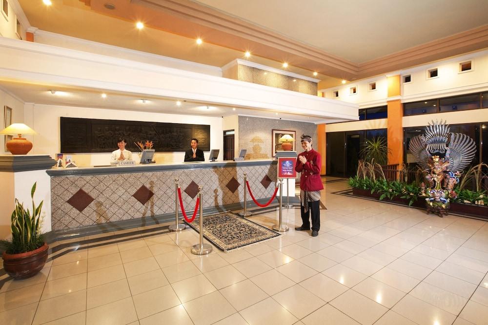 Hotel Puri Asri - Reception