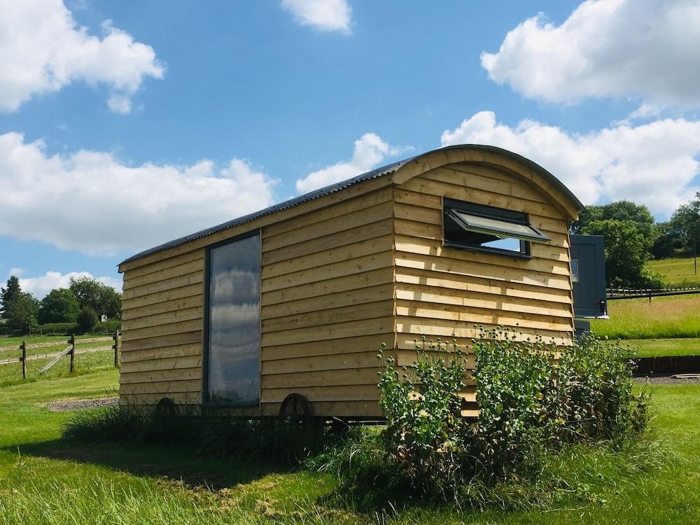 Slades Farm Glamping - Featured Image