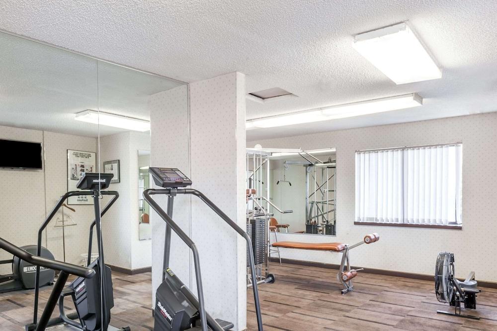 Days Inn & Suites by Wyndham Sunnyvale - Fitness Facility