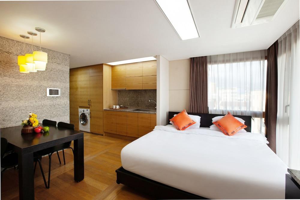 ShinShin Hotel Jeju Ocean - Room
