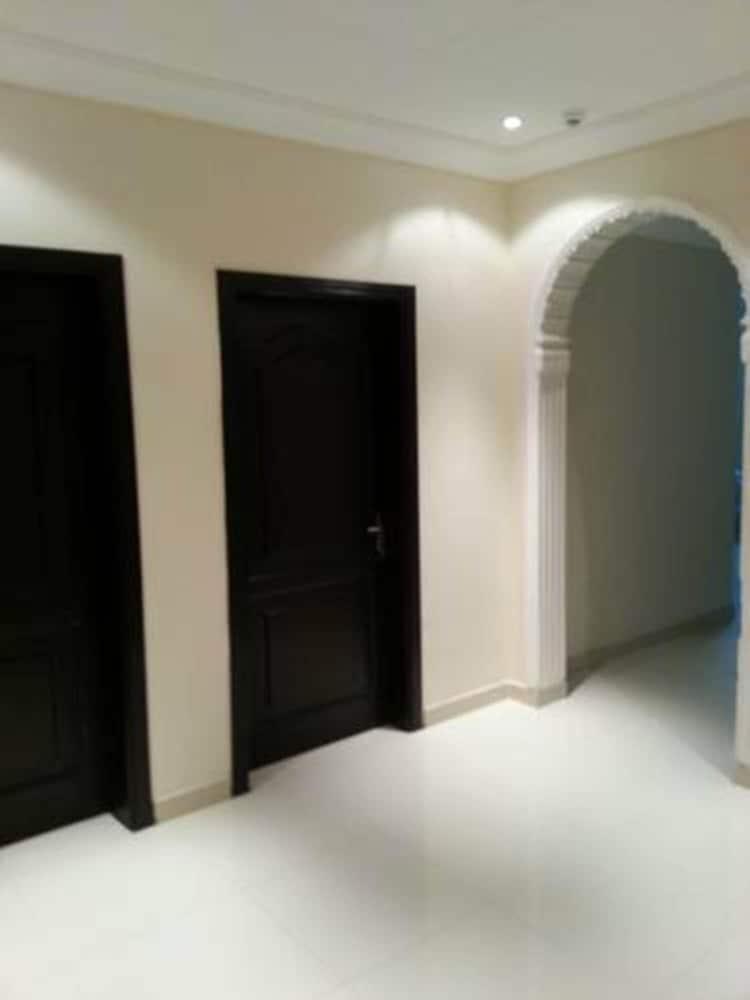 Monarch Jeddah Hotel Apartments - Interior