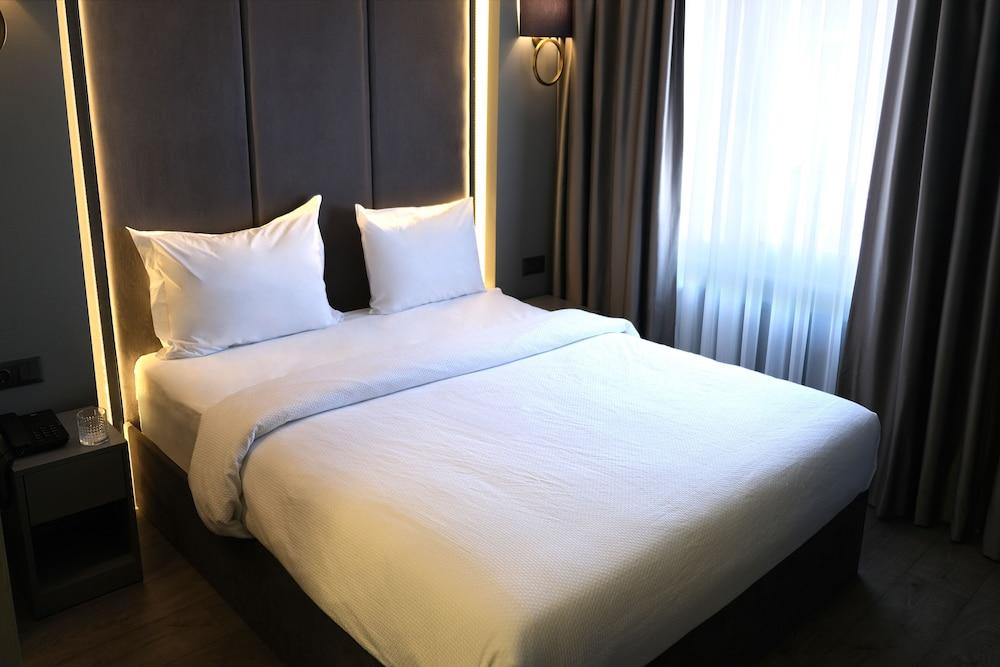 Dilens Bosphorus Hotel - Room