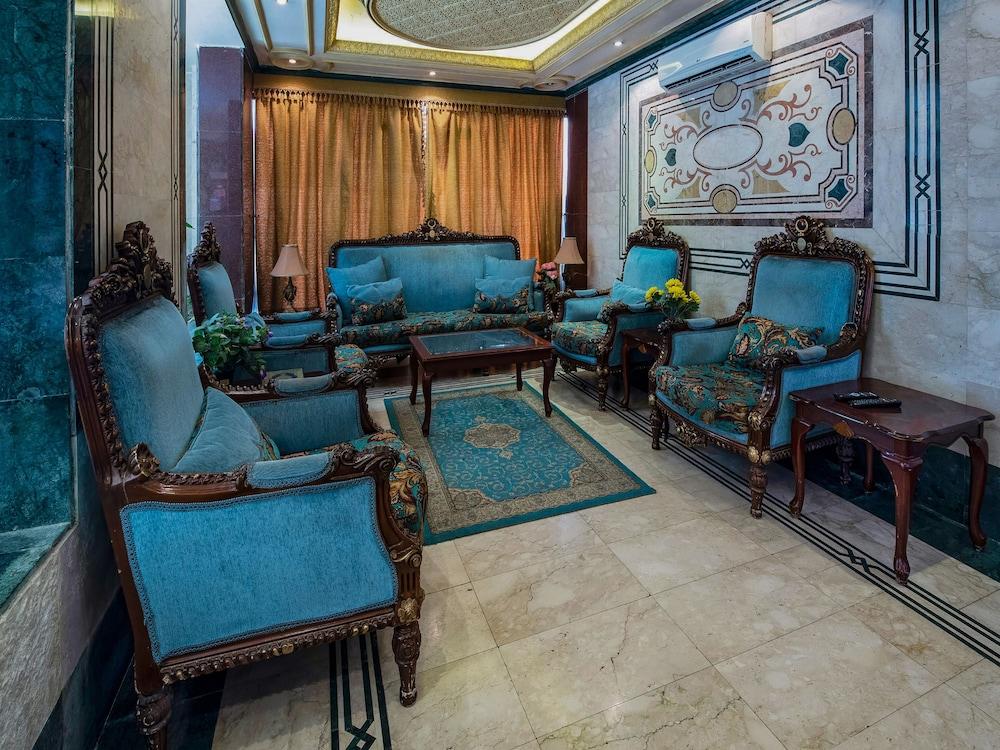 Al Hamra Palace 1 - Lobby Sitting Area