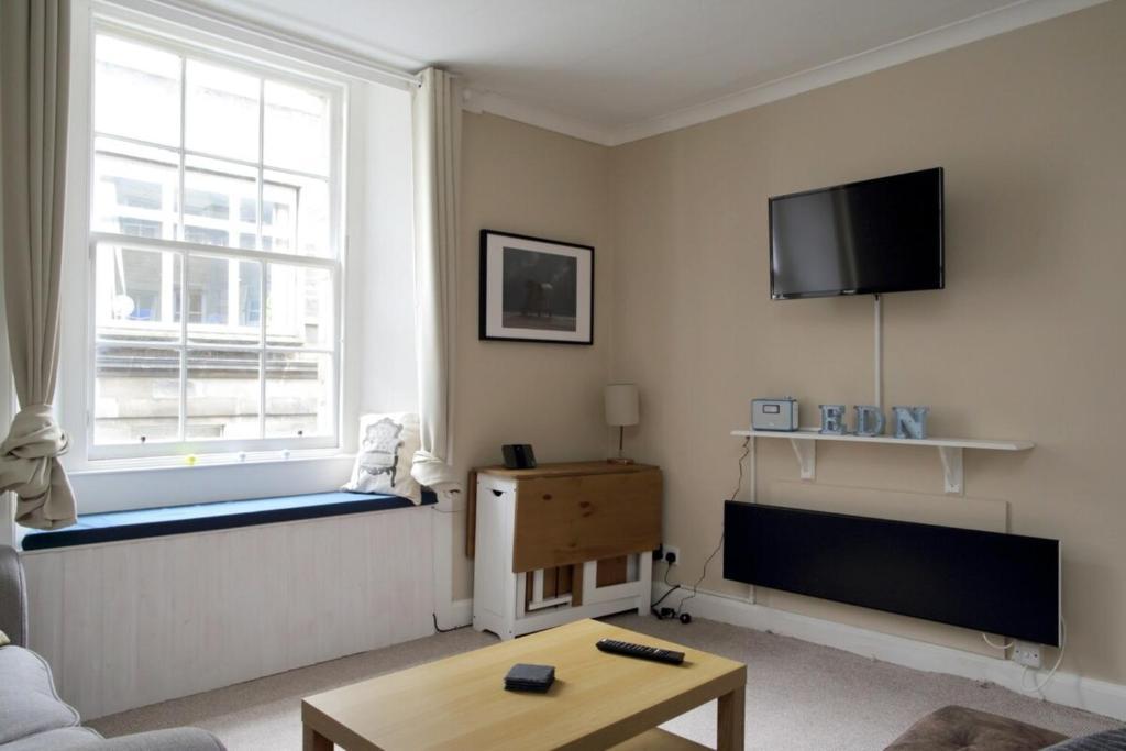 Two Bedroom Flat by Royal Mile - Other