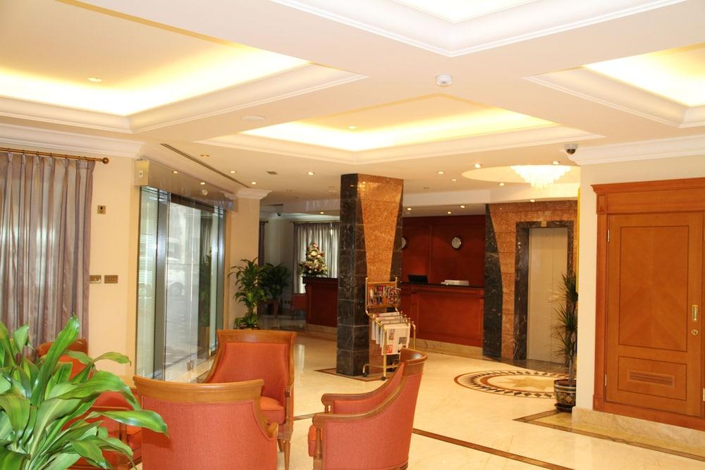 Al Madina Suites Doha - Lobby