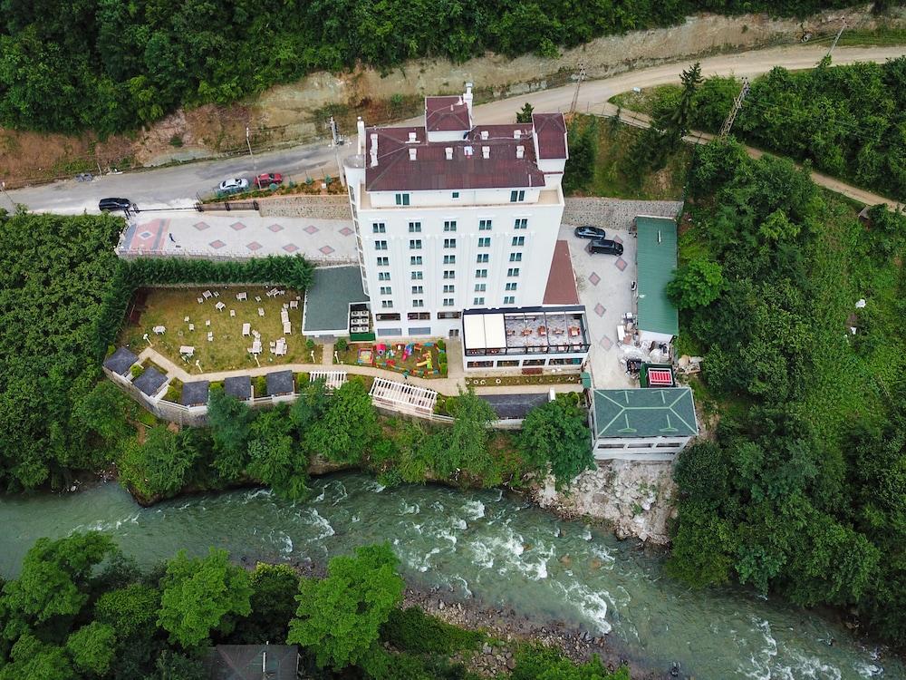 Jolnar Garden Hotel - Featured Image
