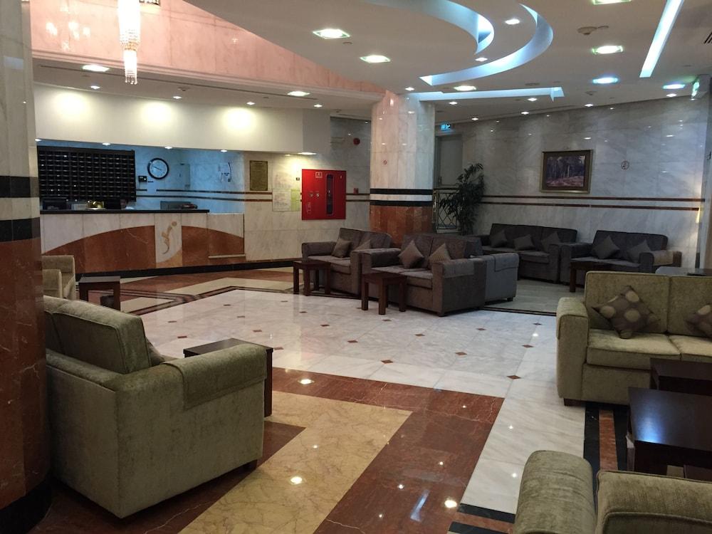 Manazil Alaswaf Hotel - Lobby Sitting Area