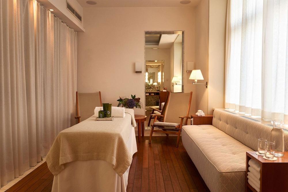 Hotel Diplomat - Treatment Room