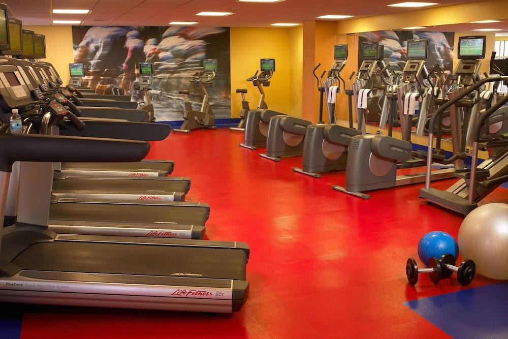 Courtyard By Marriott Detroit Downtown - Fitness Facility