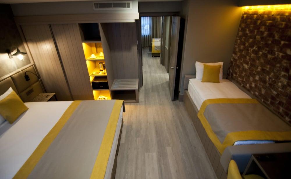 Seraglio Hotel & Suites - Featured Image