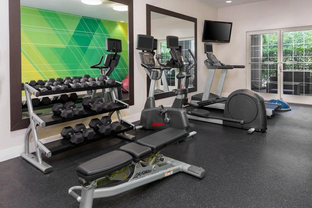Holiday Inn Miami-Doral Area, an IHG Hotel - Fitness Facility