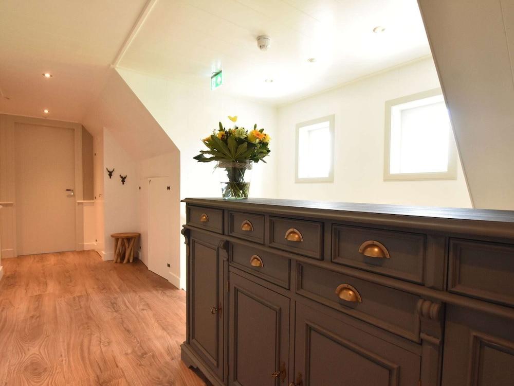 Spacious Holiday Home in Beemster near Windmill - Interior