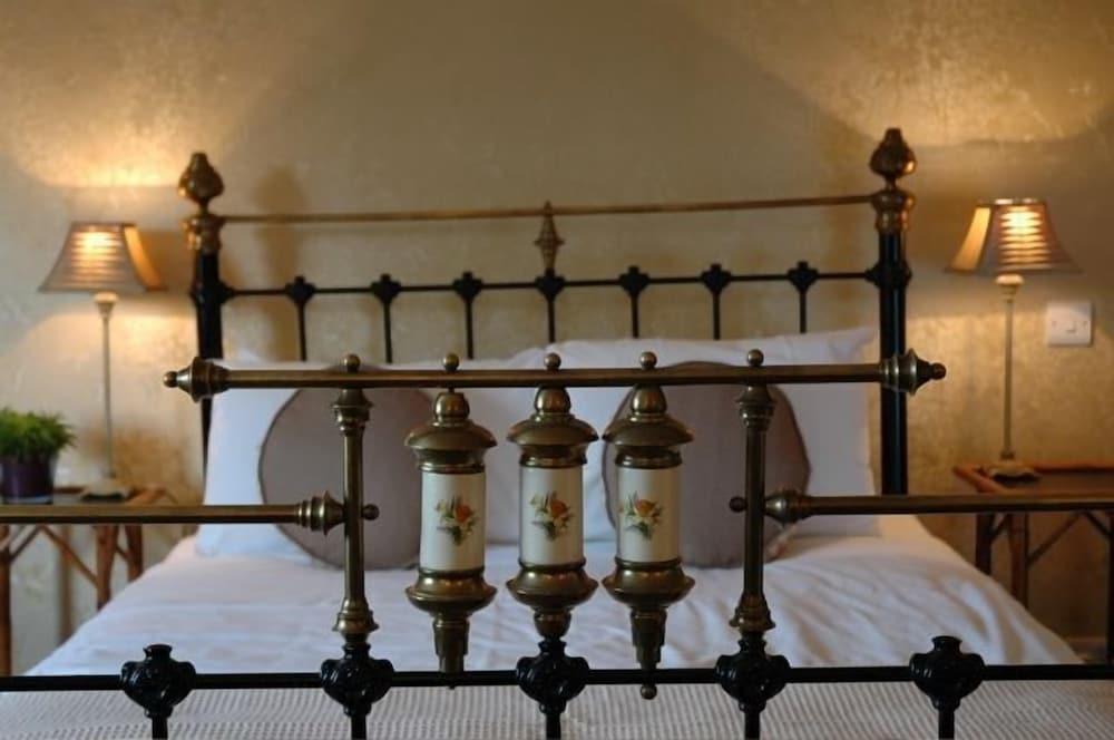 Donington Manor Hotel - Room